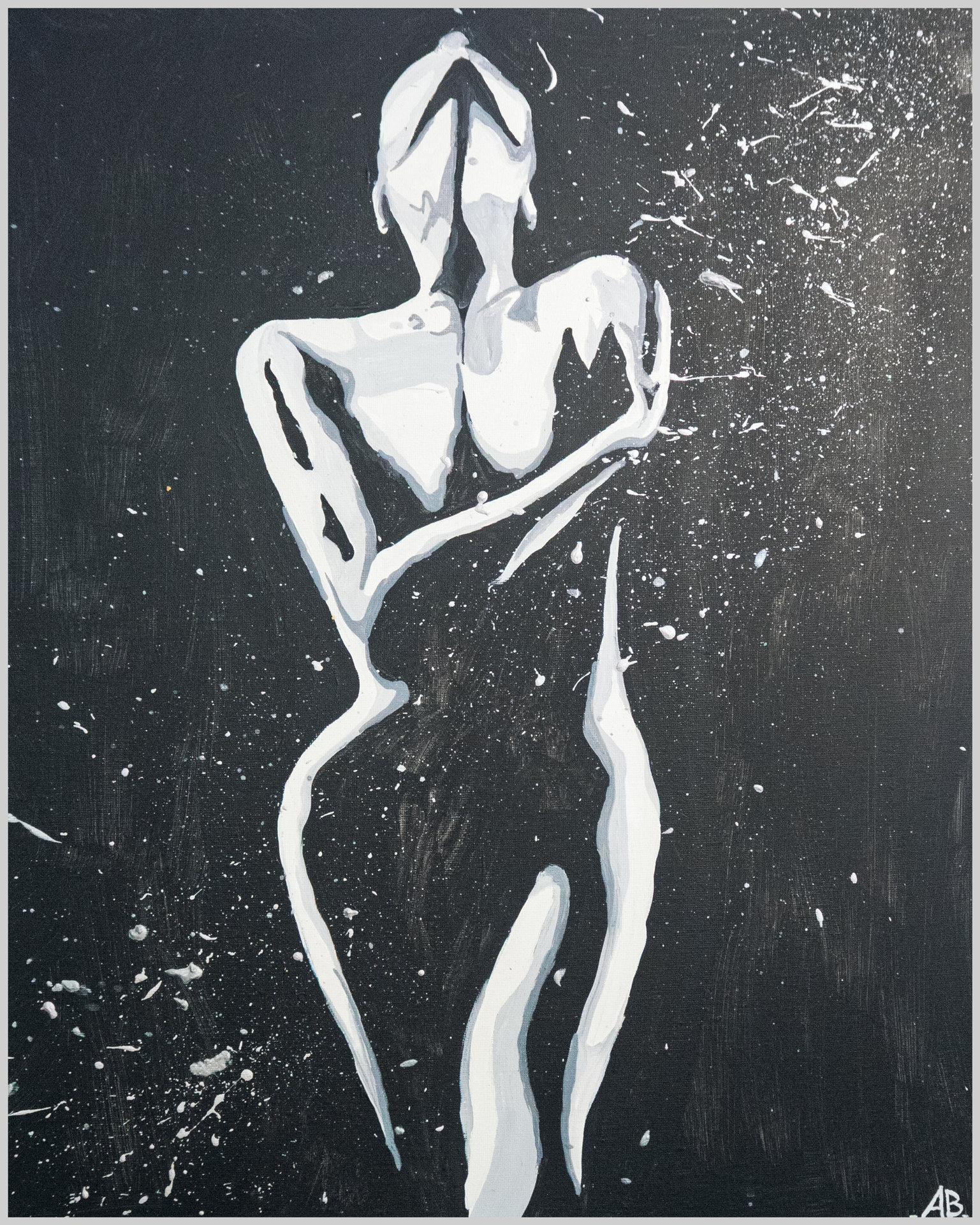 Figura femminile stilizzata in bianco e nero che si abbraccia.