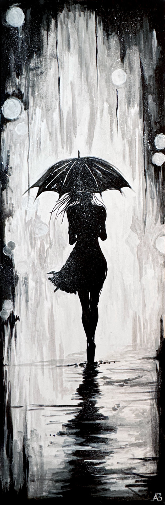 Silhouette di donna con ombrello sotto la pioggia, bianco e nero.