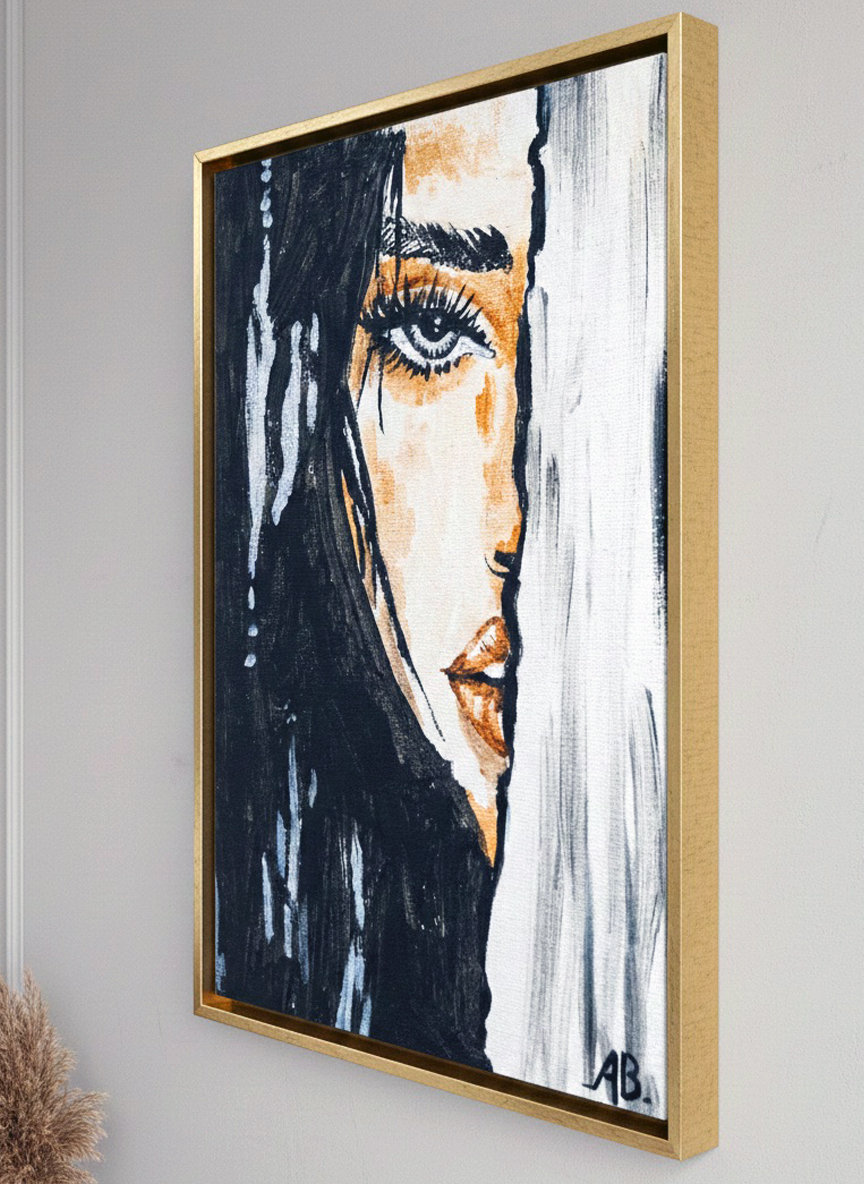 Curiosità: Suggerimento cornice Primo piano dipinto di volto femminile. Sguardo intenso. Qui è mostrato un suggerimento di cornice.