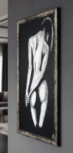 Figura umana stilizzata bianca e grigia su sfondo nero opaco. Qui è mostrato un suggerimento di cornice.